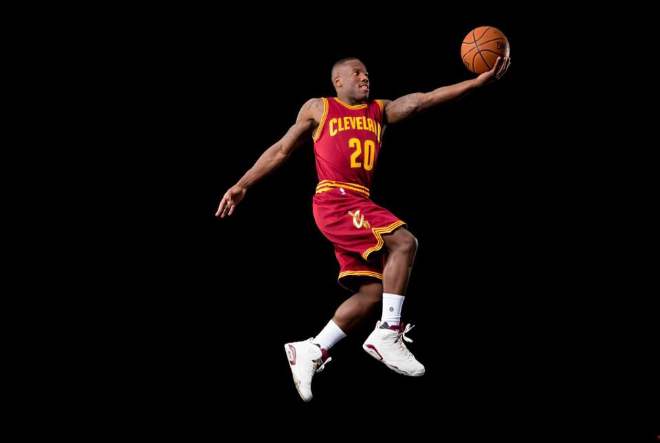 Top 15 Shortest Person To Dunk In The NBA List SportyTell